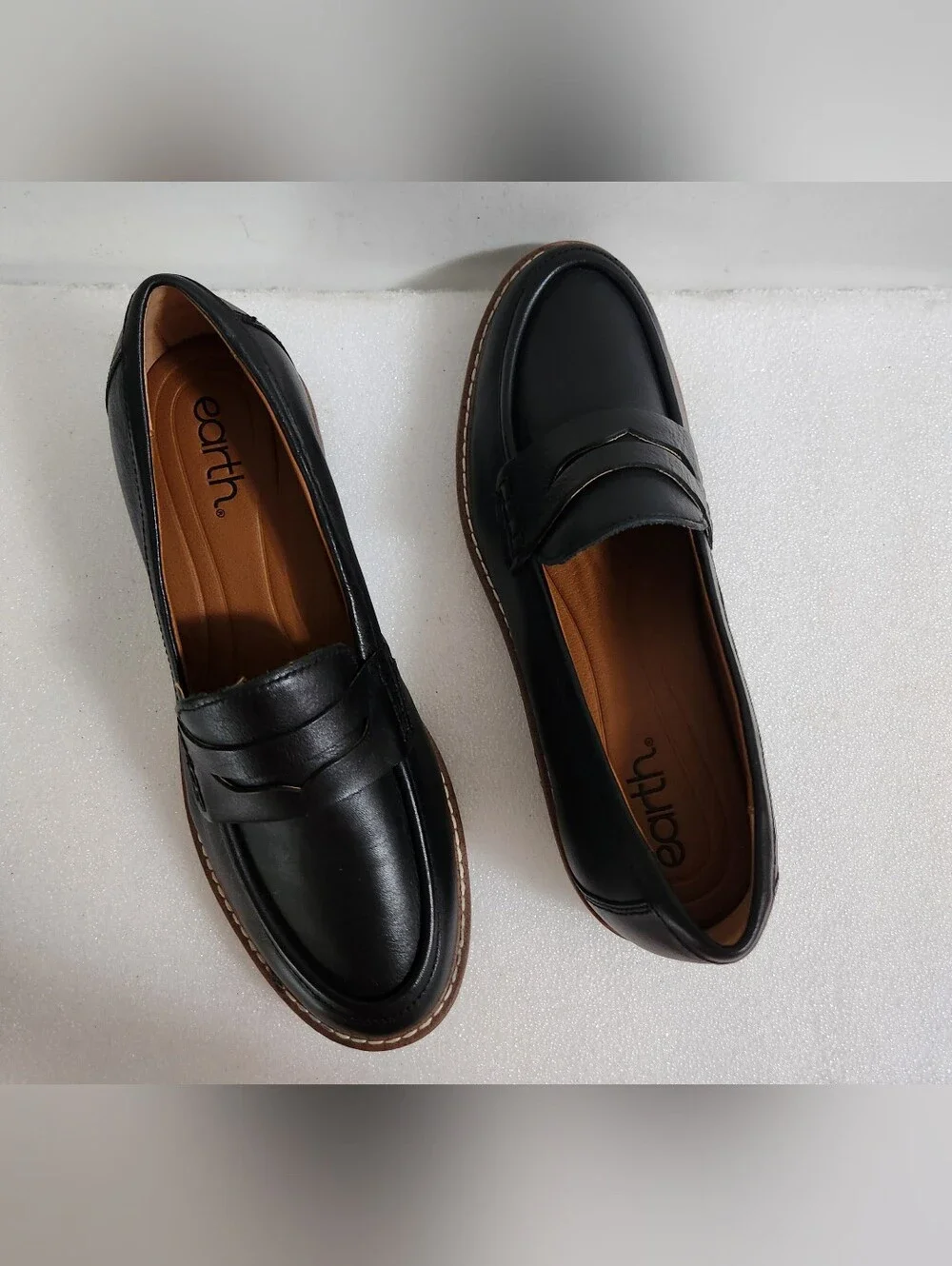 EARTH JAVAS LEATHER SLIP-ON PENNY LOAFER WOMEN'S COLOR BLACK SIZE US 8M